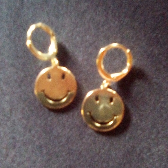 Smiley face hoops😃 - Picture 12 of 12